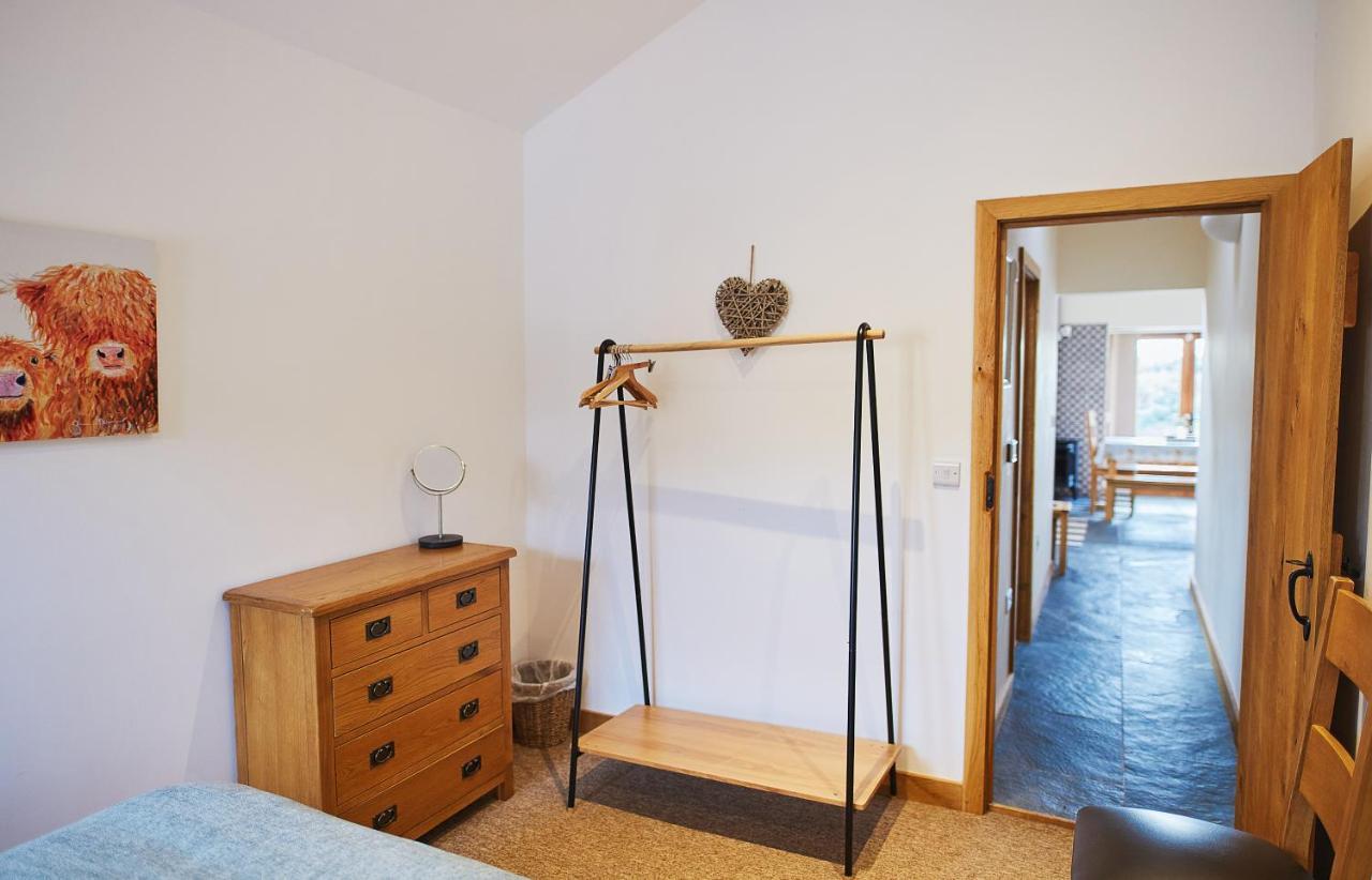 The Old Dairy - Boutique Countryside Cottage At Harrys Cottages Pen-y-Clawdd 외부 사진